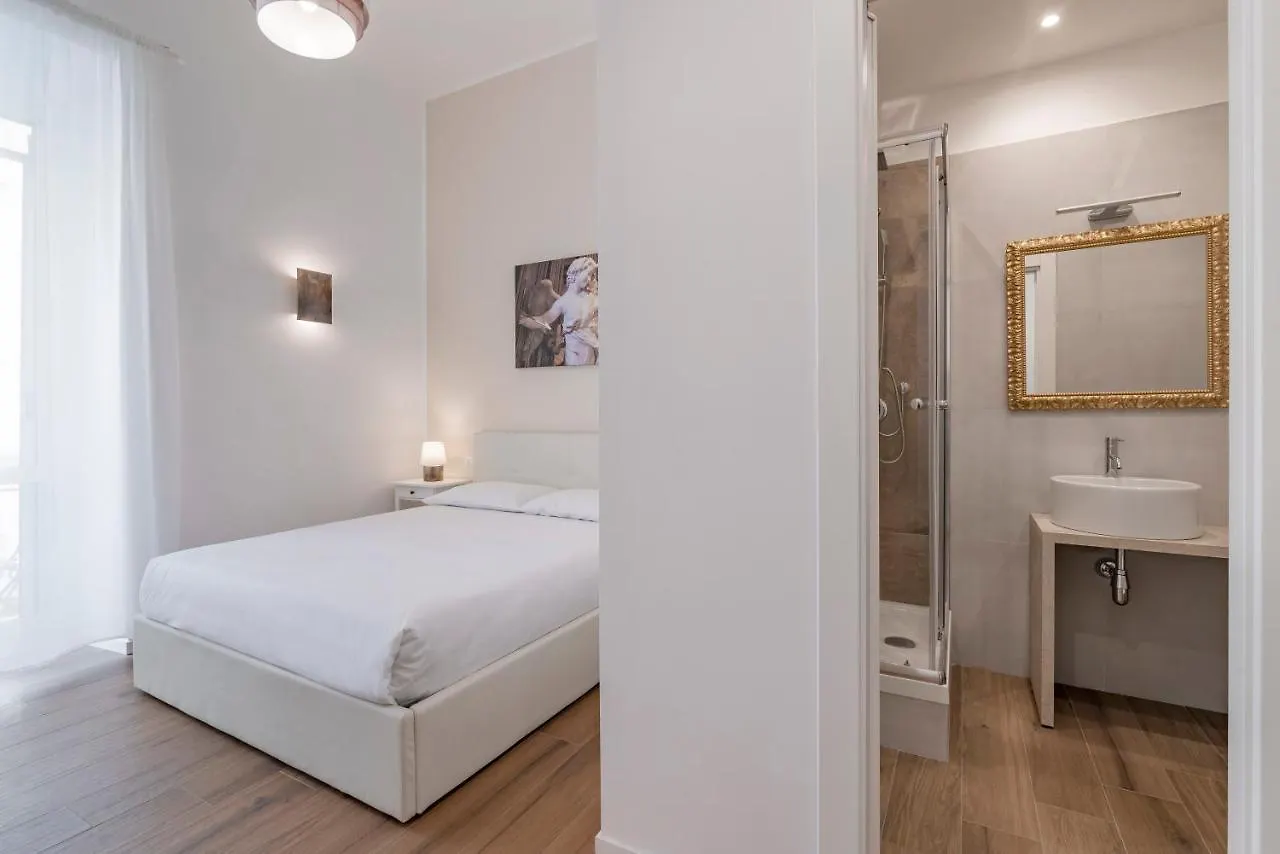לינה וארוחת בוקר רומא Leo'S Colosseum - Private Apartments