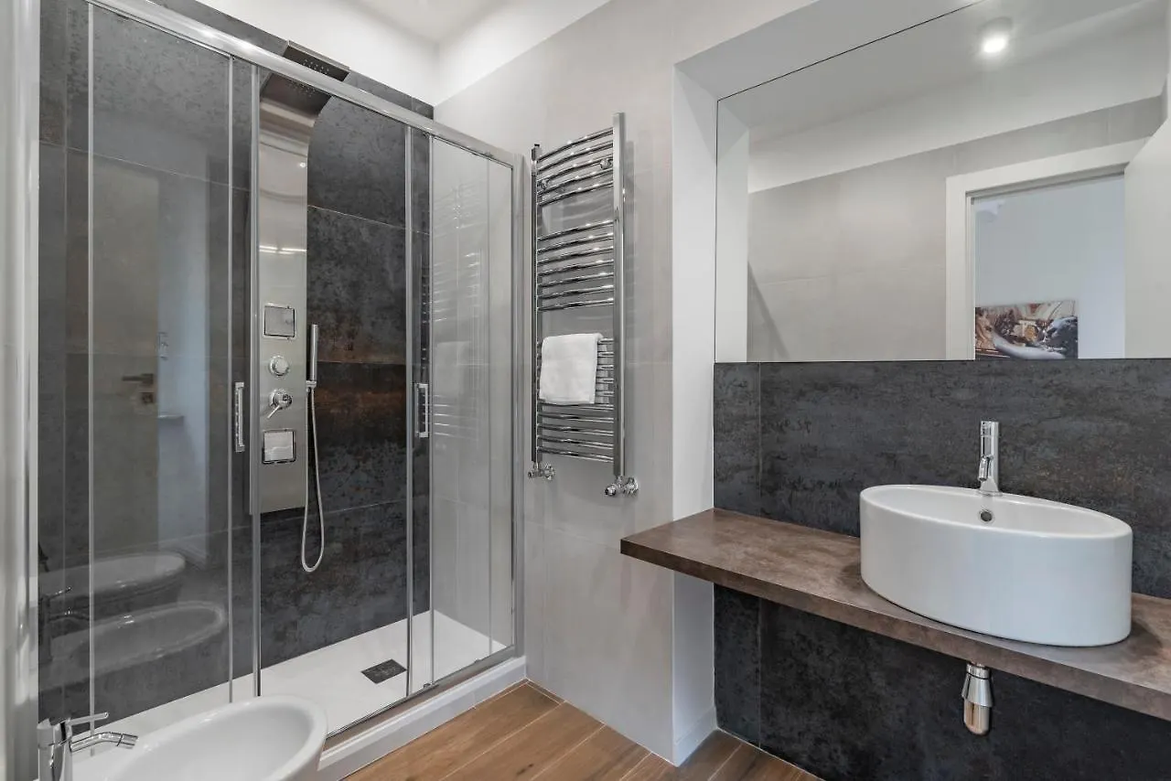 רומא Leo'S Colosseum - Private Apartments 0*,